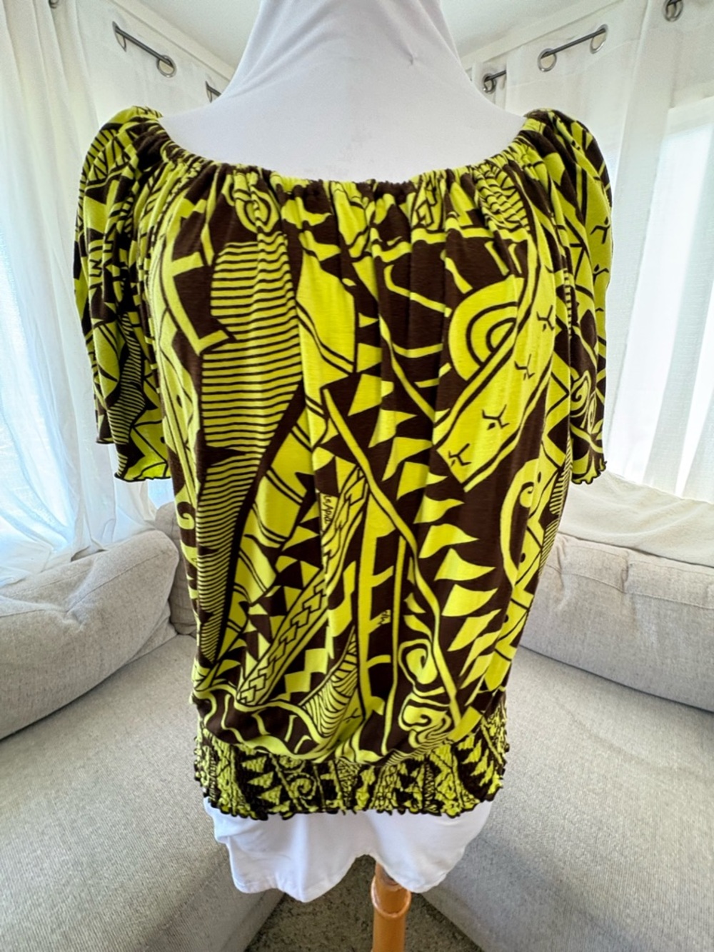 Missing Polynesia Excellent Condition Off-Shoulder top Chartreuse and Brown